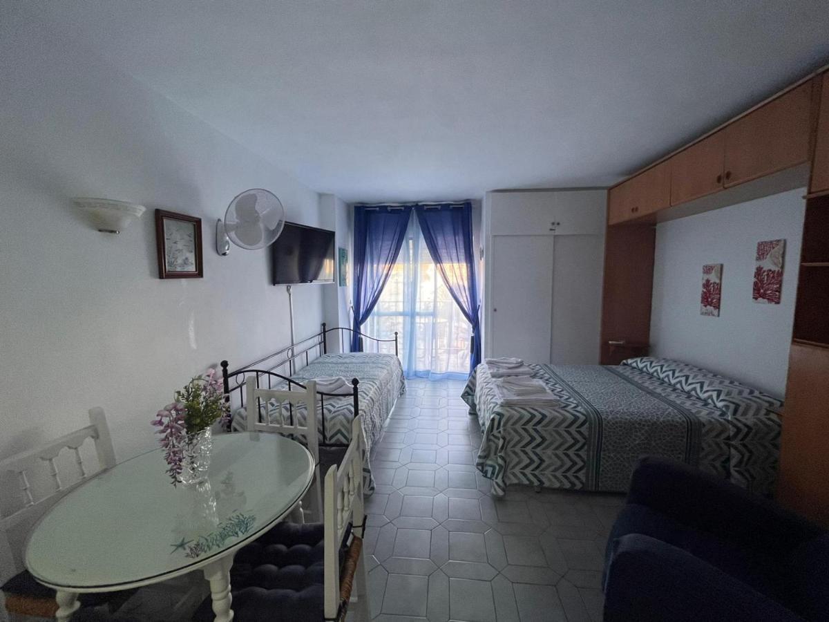 Minerva Holidays Estudio En Benalmadena Apartman Kültér fotó